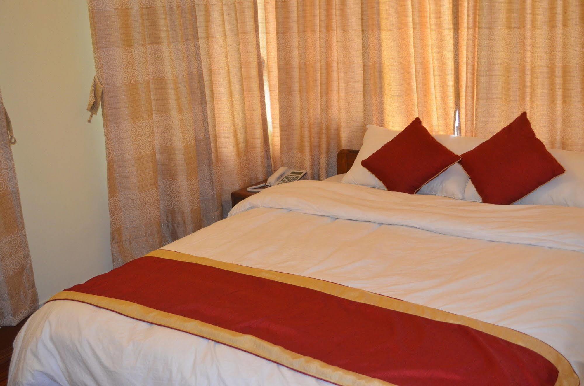 Potala Tourist Home Katmandu Dış mekan fotoğraf